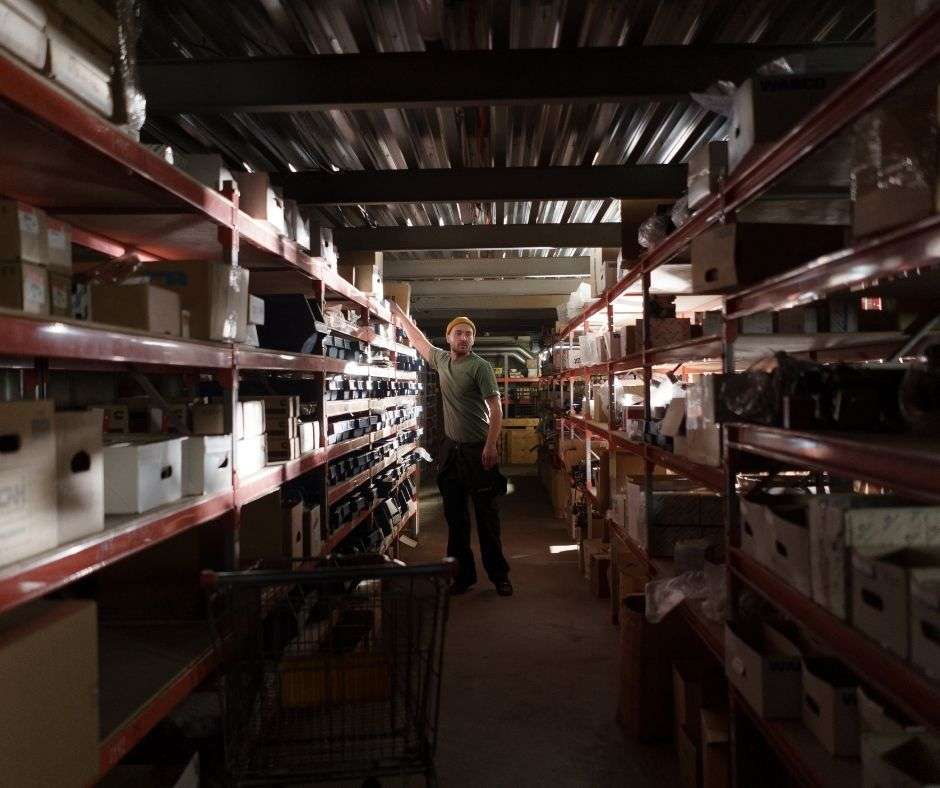 Man using inventory management software